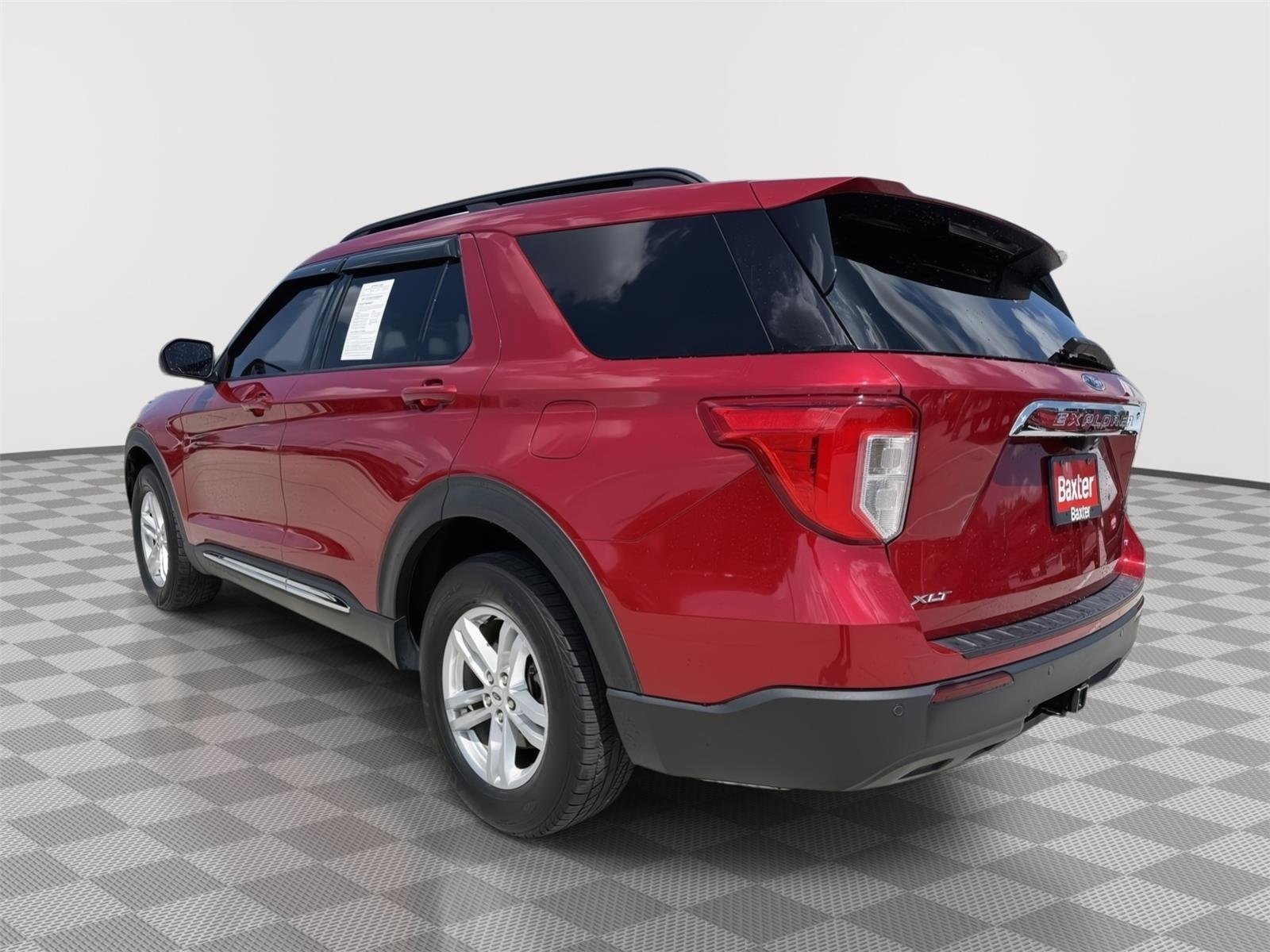Used 2020 Rapid Red Metallic Tinted Clearcoat Ford XLT image 4