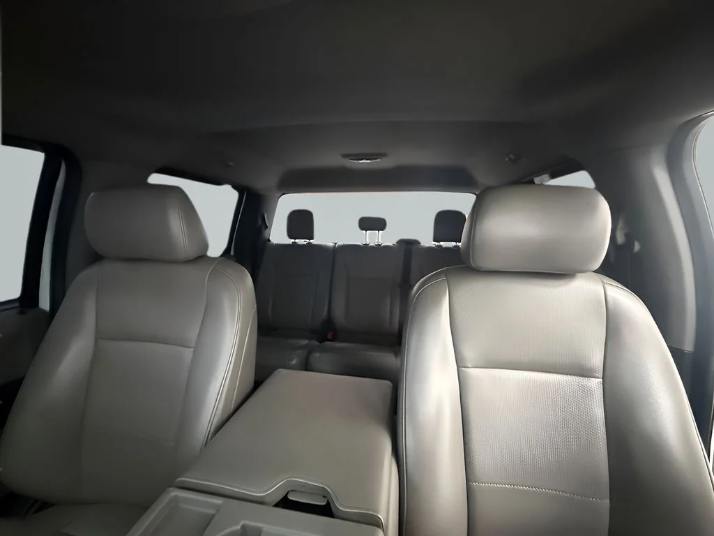 Used 2020 White Ford XL image 15
