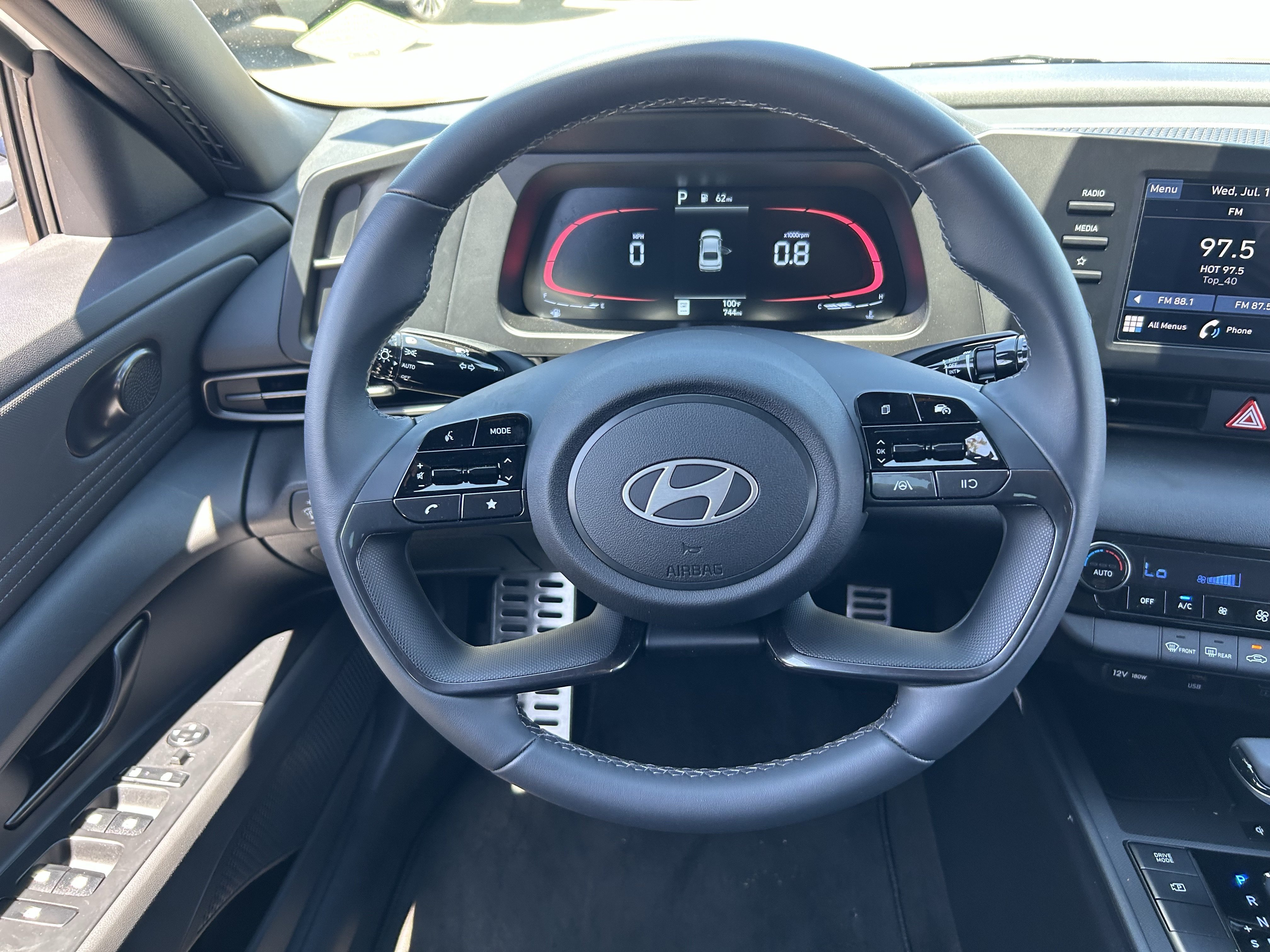 Used 2026 Serenity White Hyundai SEL Sport image 21