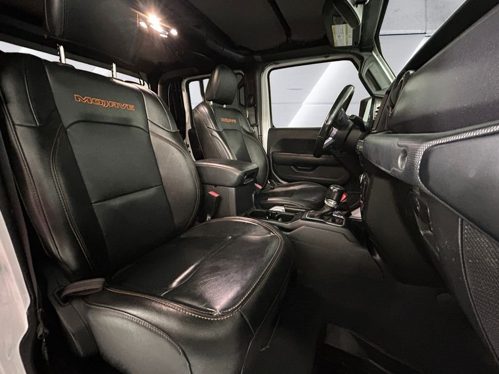 Used 2022 White Jeep Mojave image 14