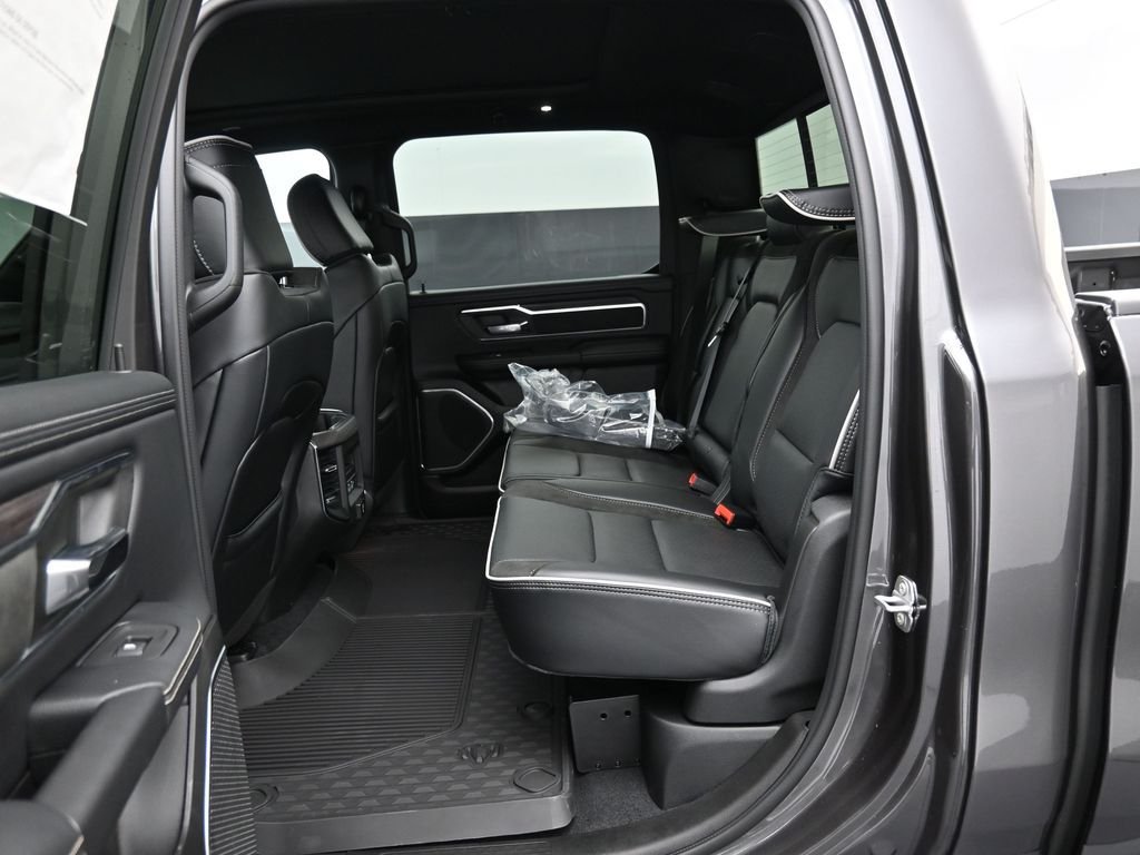 New 2026 Granite Crystal Metallic Clear-Coat Exterior Paint RAM Laramie image 16