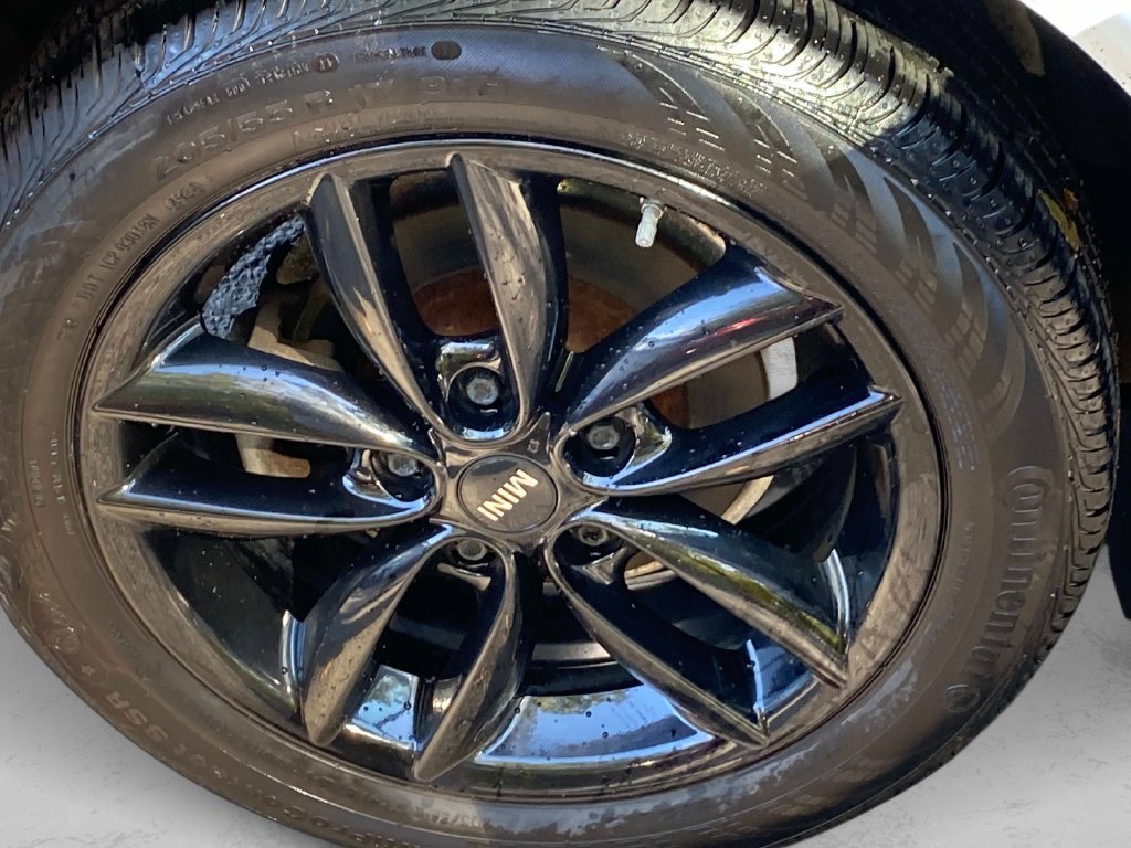Used 2016 White MINI Base image 25