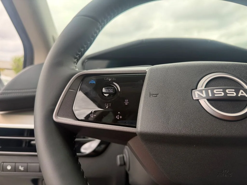 New 2026 White Nissan Platinum image 23