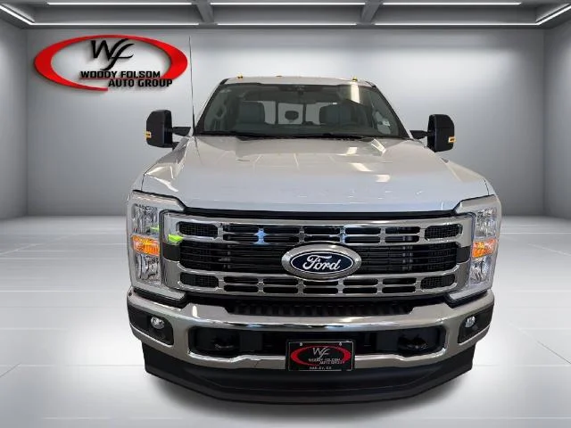 New 2027 Oxford White Ford F-350® XL image 18
