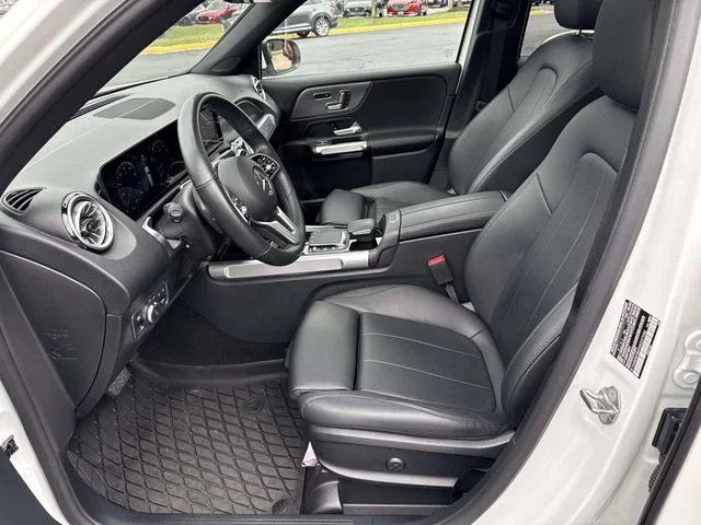 Used 2022  Mercedes-Benz GLB 250 image 14