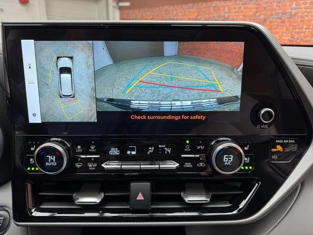 2023 Toyota Highlander Platinum - Photo 17