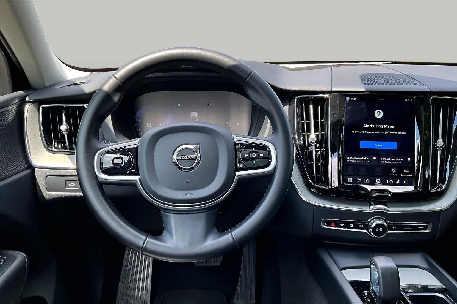 Used 2025 Vapour Grey Metallic Volvo Plus image 6
