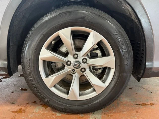 Used 2019 Gray Lexus 350 image 8