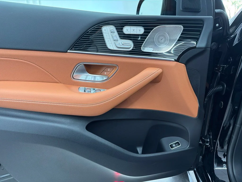 New 2027 Black Mercedes-Benz GLS 450 image 14