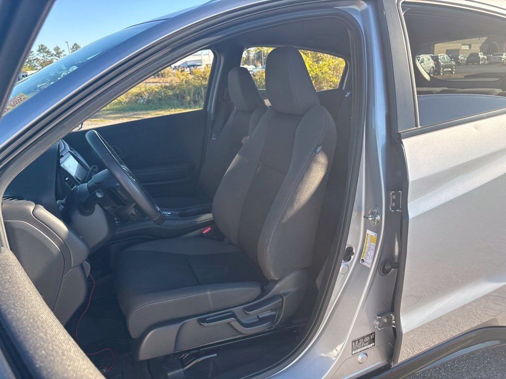 Used 2022  Honda Sport image 16