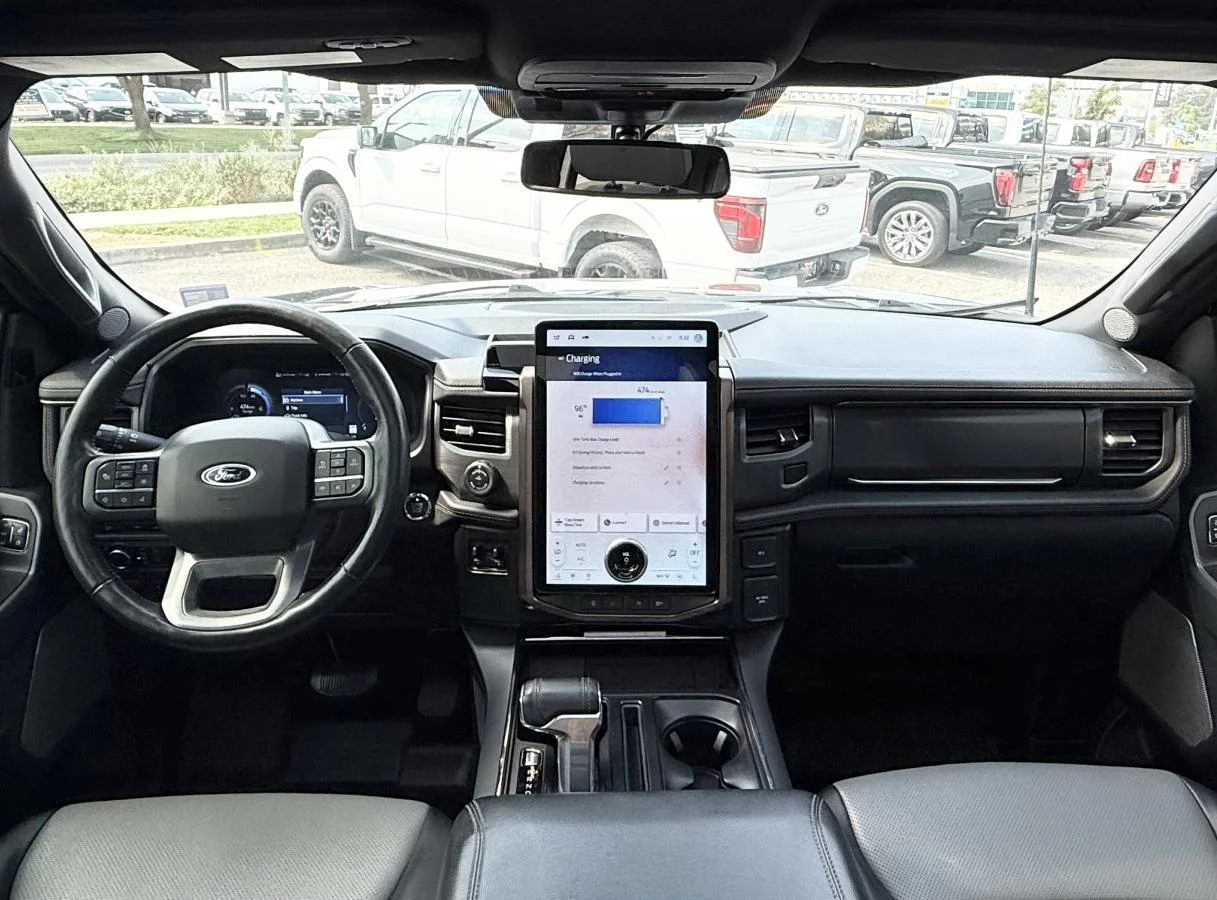 Used 2022 Black Ford Lariat image 19