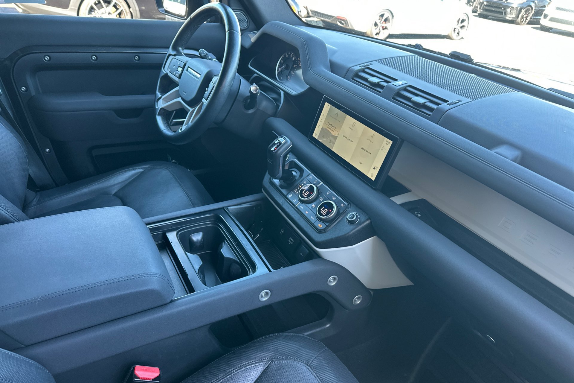 Certified Used 2023 Carpathian Grey Premium Metallic Land Rover X-Dynamic SE image 18