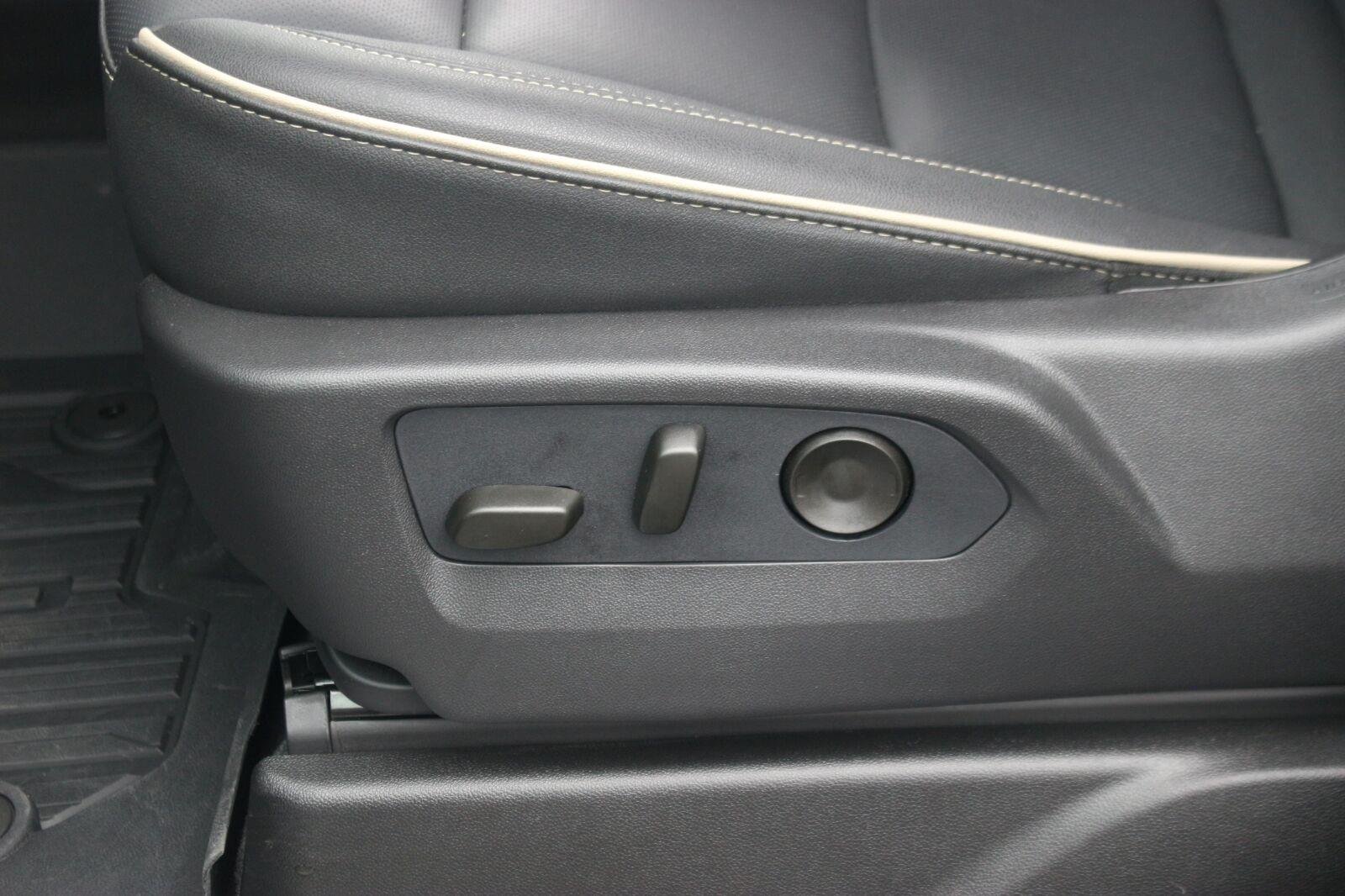 Used 2026 Onyx Black GMC Elevation image 20