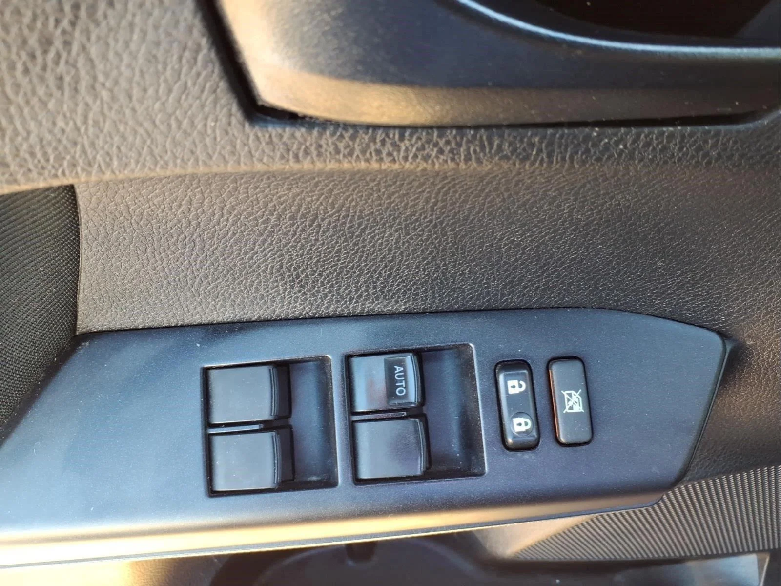 Used 2018 Ruby Flare Pearl Toyota LE image 18