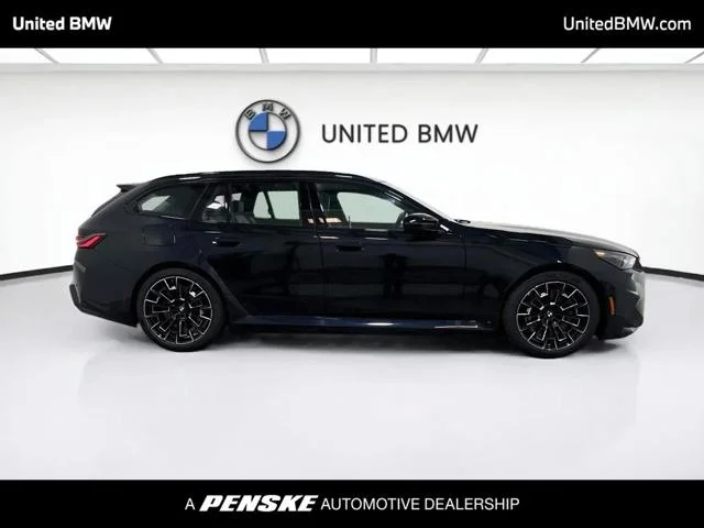 New 2027 Carbon Black Metallic BMW TOURING image 4