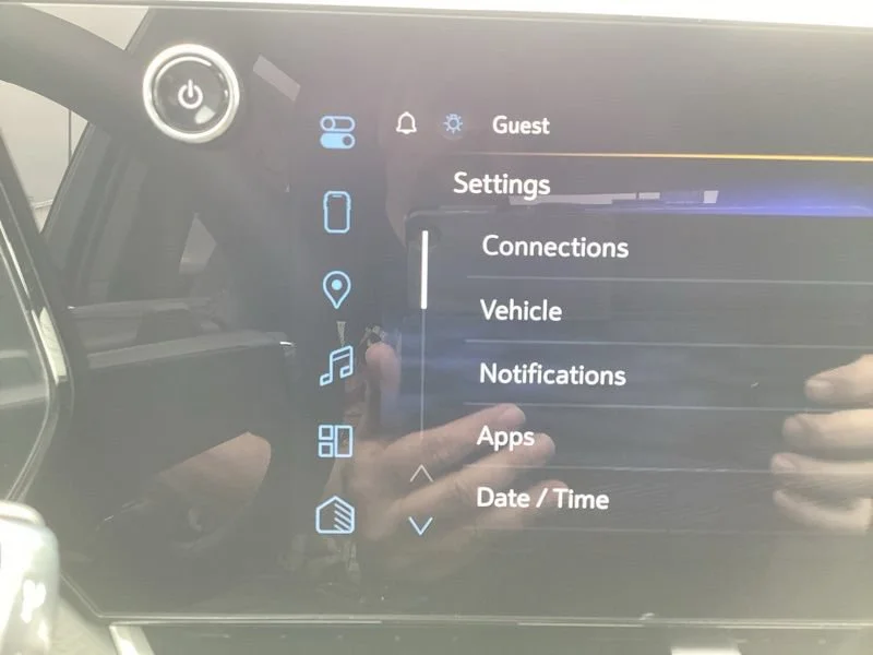 2027 Chevrolet Equinox LT - Photo 40