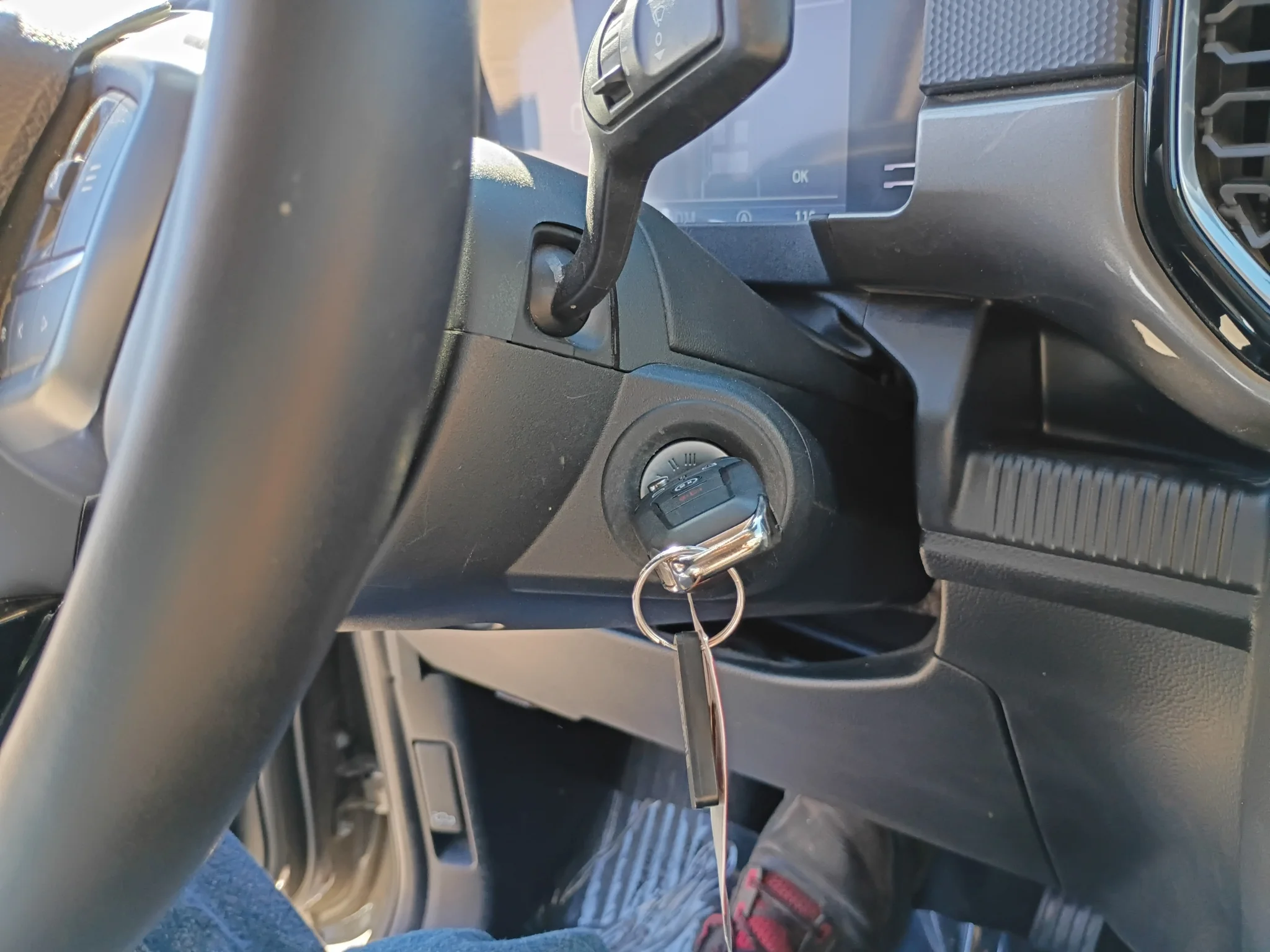 Used 2025 Marsh Gray Ford XLT image 27