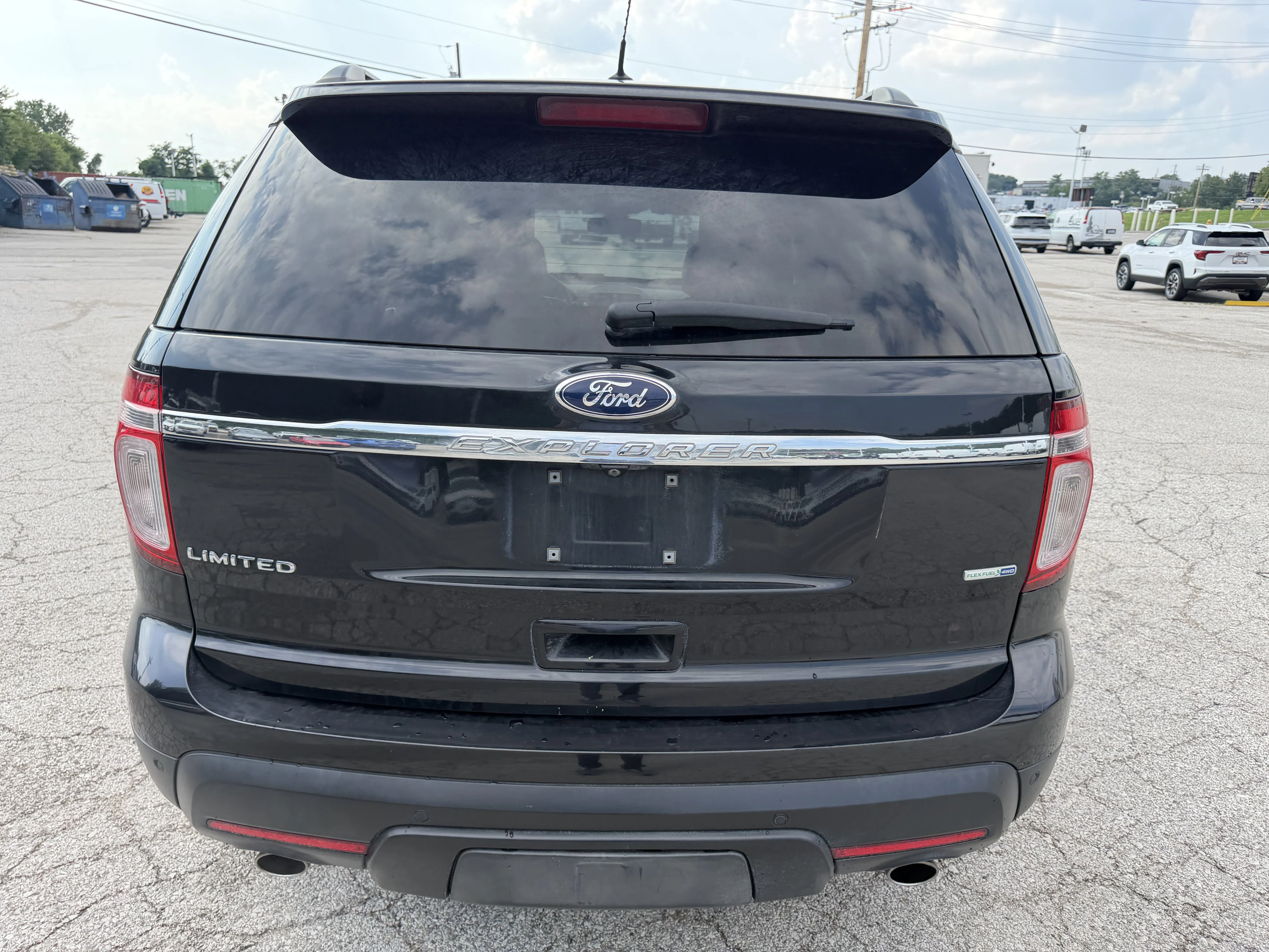 Used 2015 Tuxedo Black Metallic Ford Limited image 6