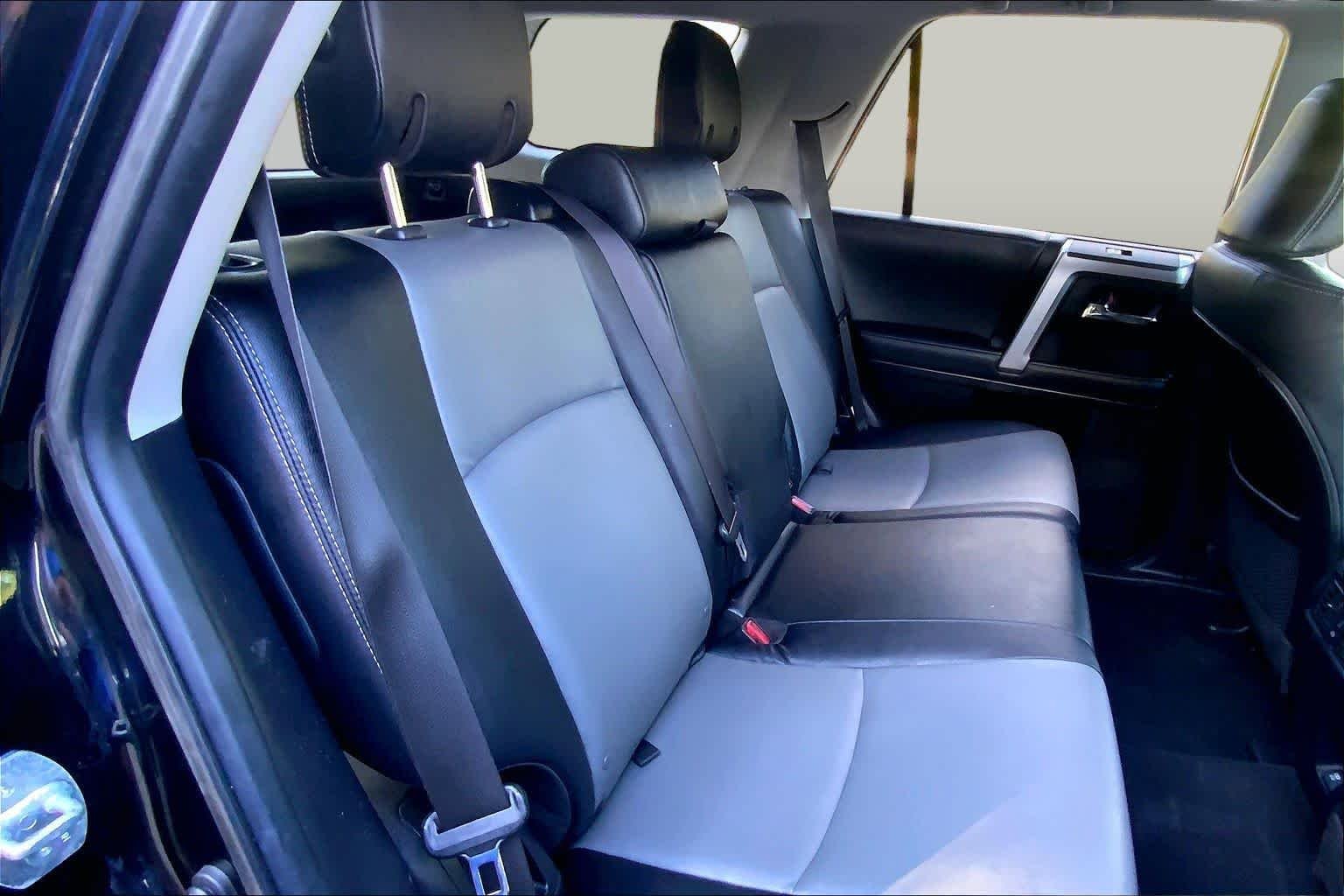 Used 2021 Midnight Black Metallic Toyota SR5 Premium image 19
