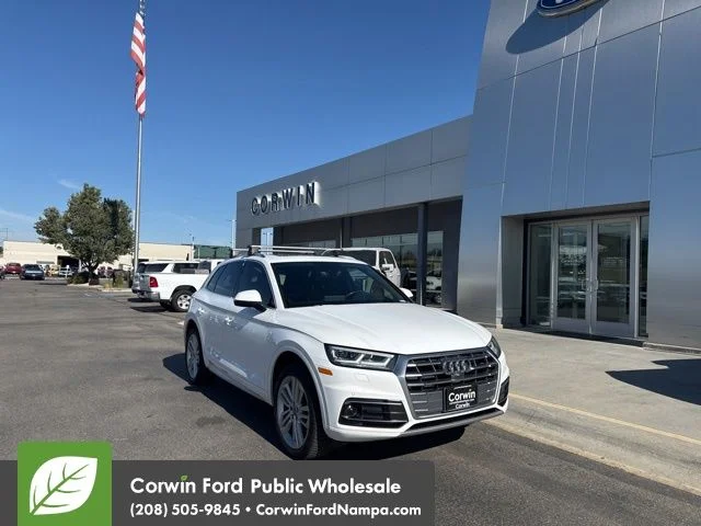 2018 Audi Q5 2.0T quattro S tronic Prestige's photo