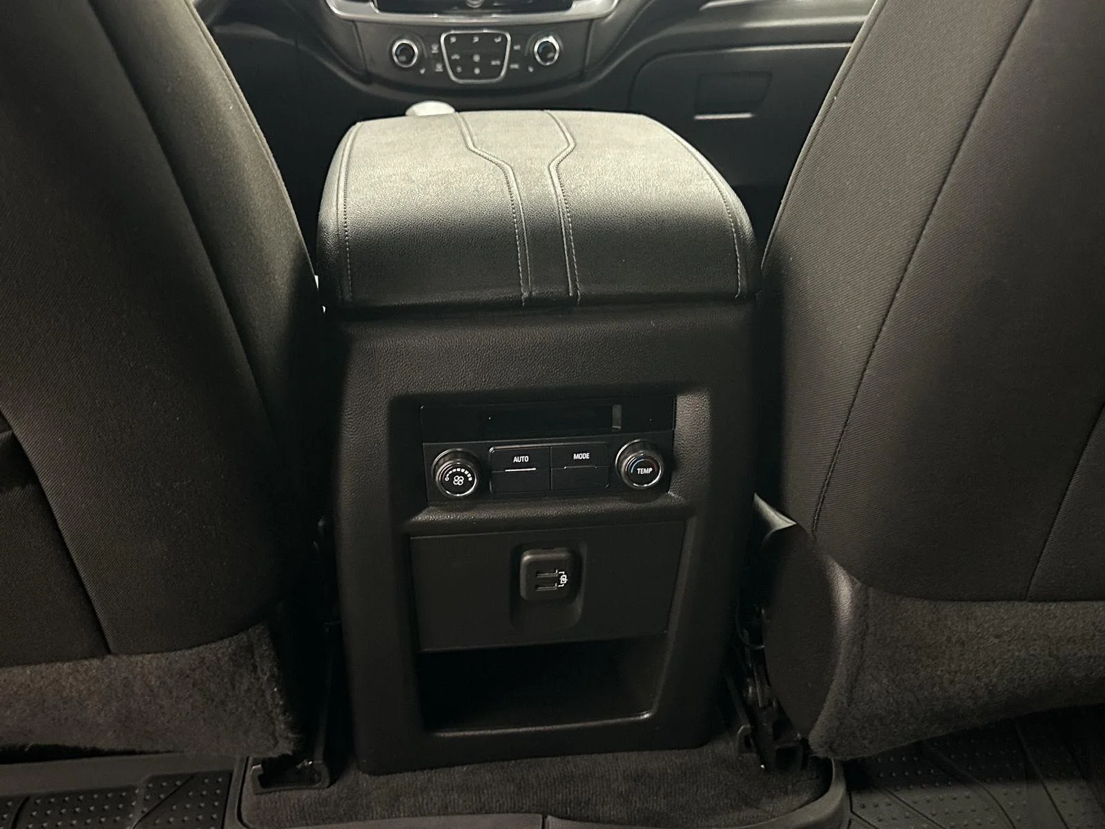 Used 2022 Mosaic Black Metallic Chevrolet LT Cloth image 20