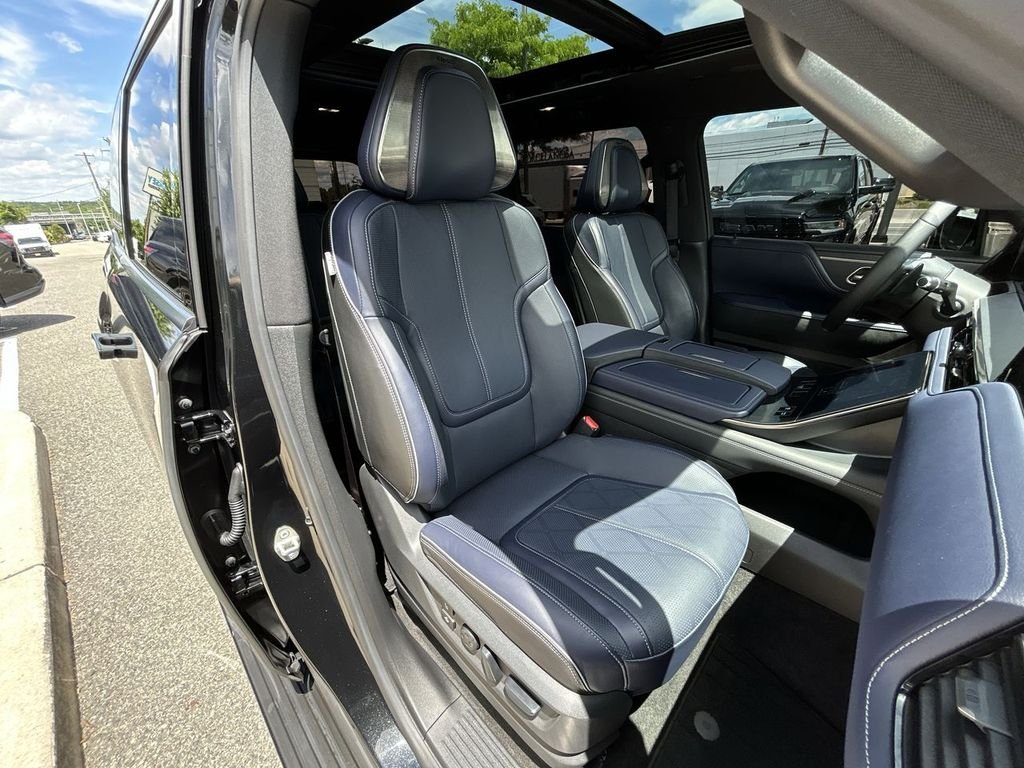 Certified Used 2026 Black INFINITI SPORT image 26
