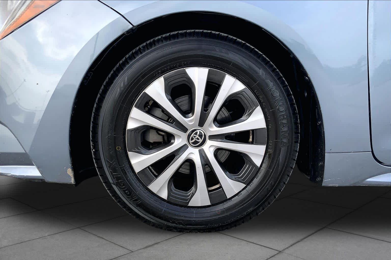 Used 2022 Celestite Toyota Hybrid LE image 11