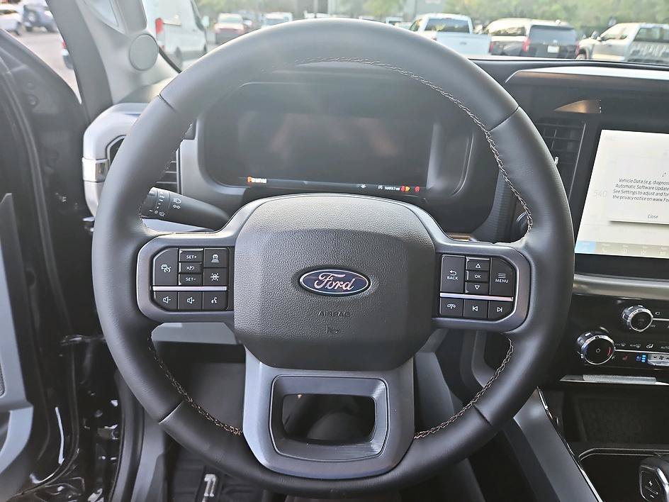 Used 2025 Black Metallic Ford LARIAT image 14