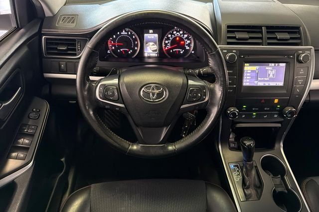 Used 2016 Super White Toyota SE image 19