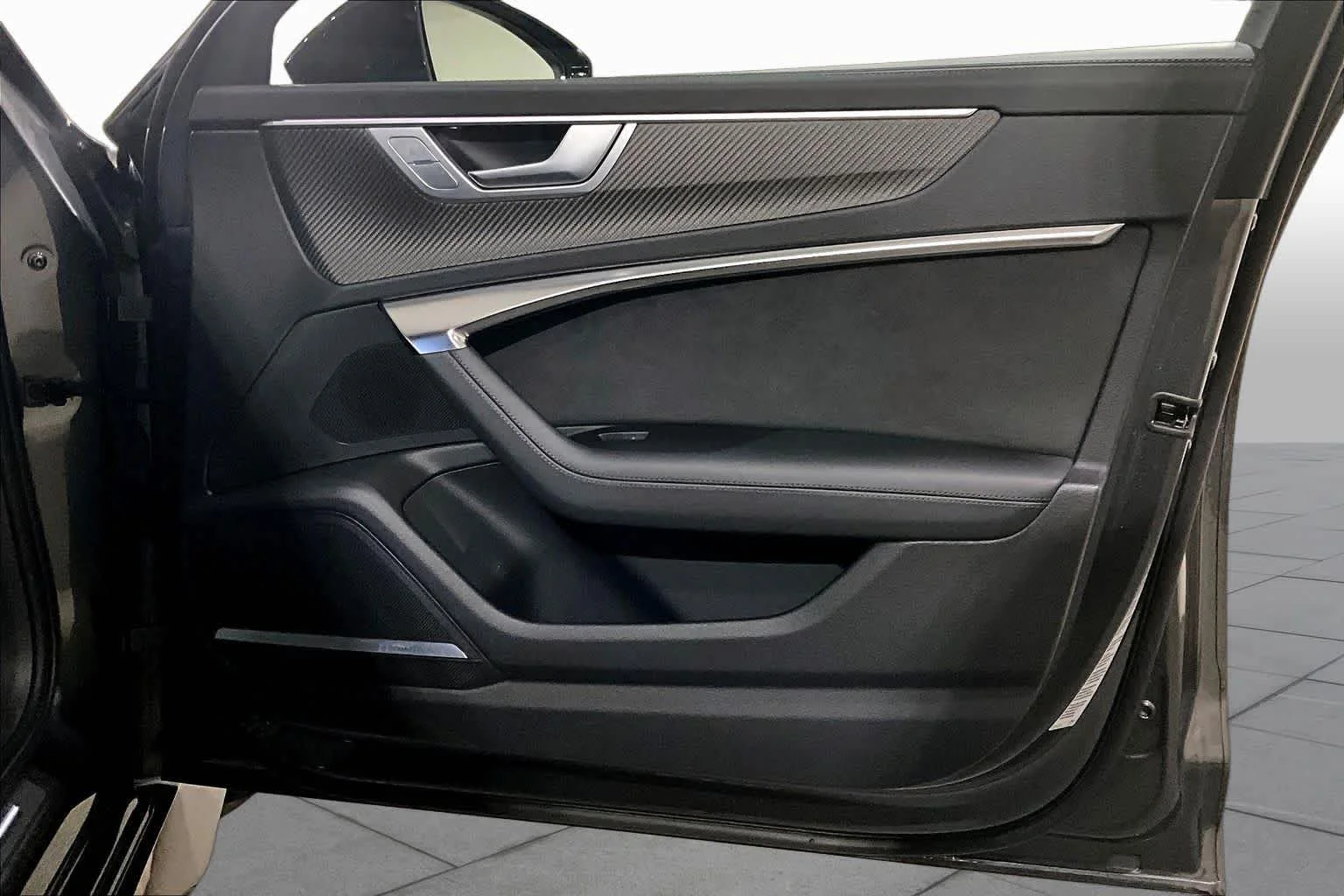 Used 2023  Audi  image 22