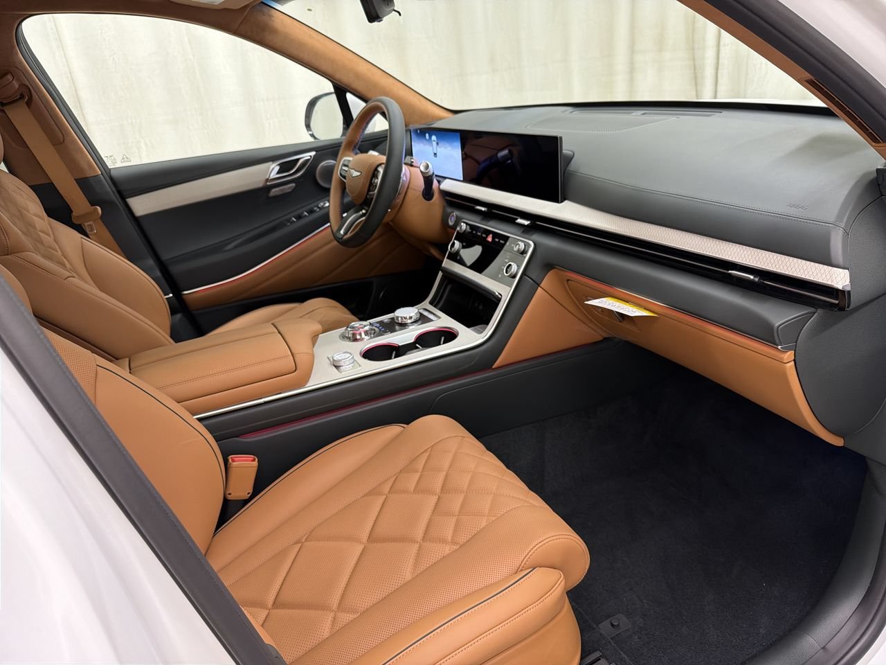 New 2027 Uyuni White Genesis 3.5T PRESTIGE image 15