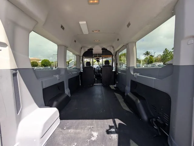 2015 Ford Transit XLT - Photo 10