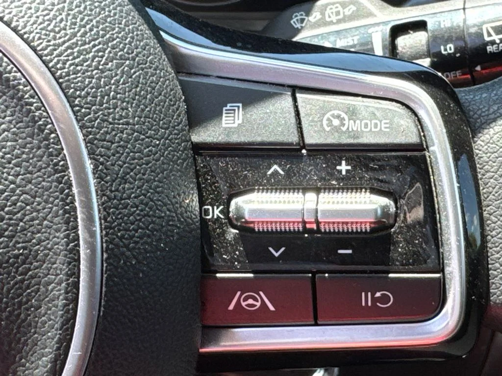 Used 2023 Silver Kia LX image 25