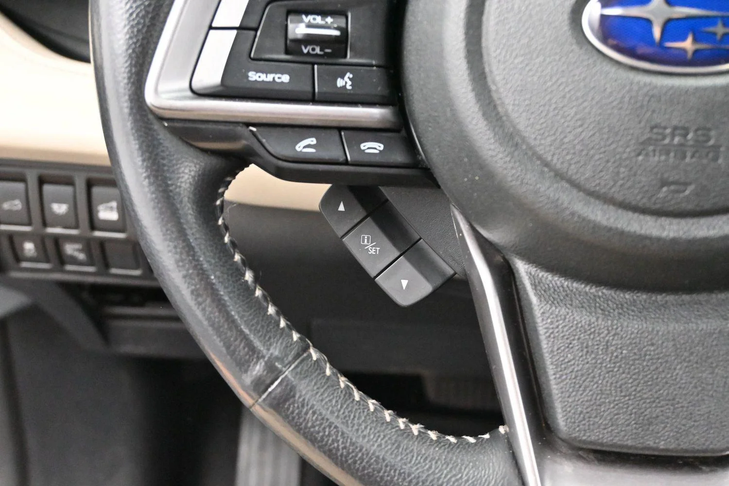 Used 2021 Magnetite Gray Metallic Subaru Limited image 18