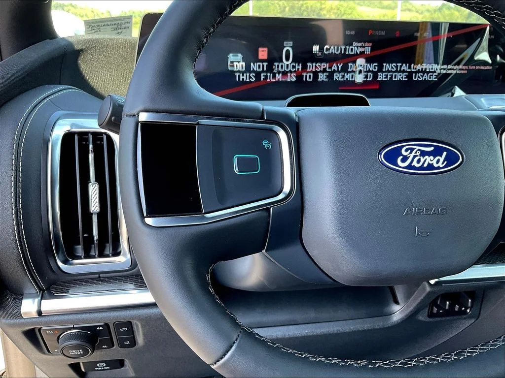 New 2027 Glacier Gray Metallic Tri-Coat Ford MAX Platinum image 21