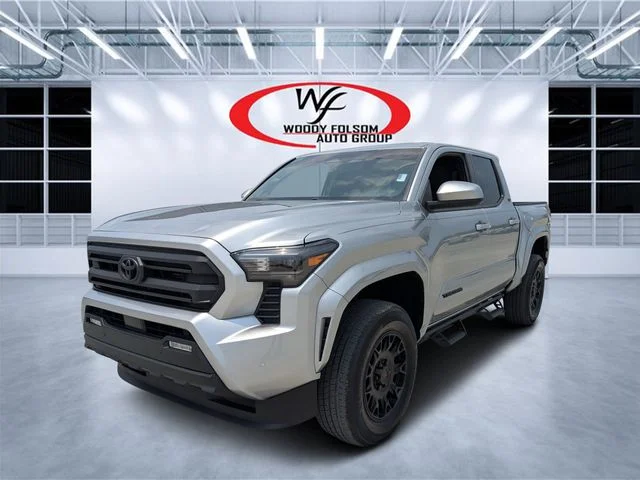 Used 2024 Silver Toyota SR5 image 7