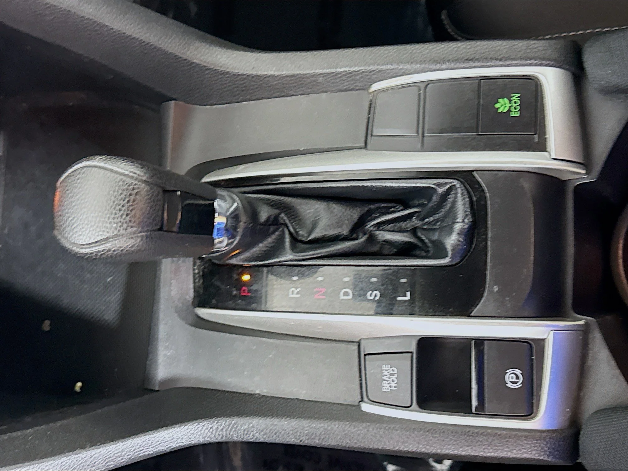 Used 2018 Modern Steel Metallic Honda LX image 16