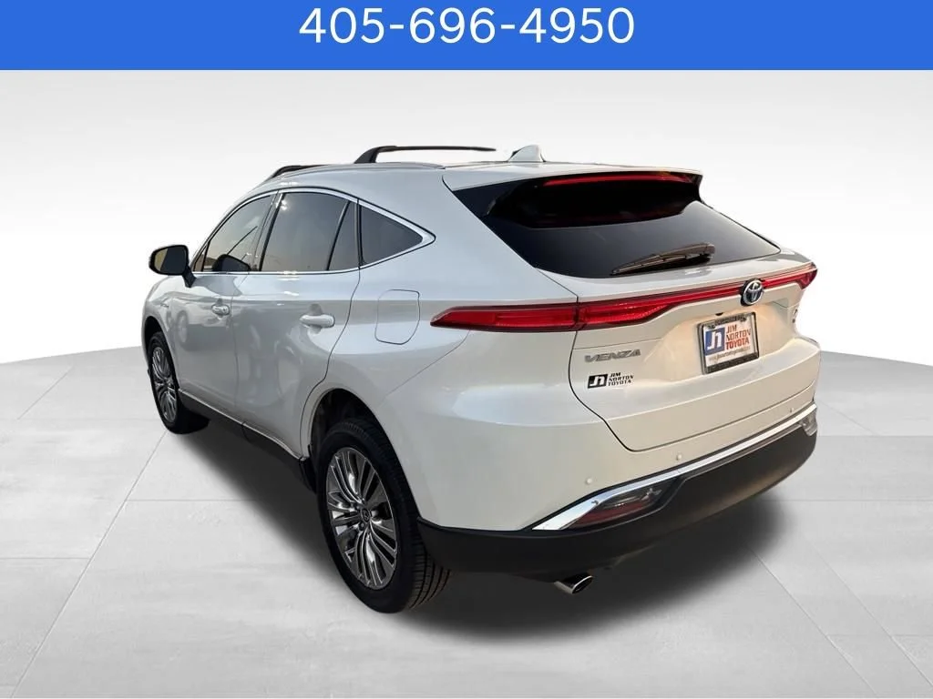 Pre-Owned 2021 Toyota Venza XLE