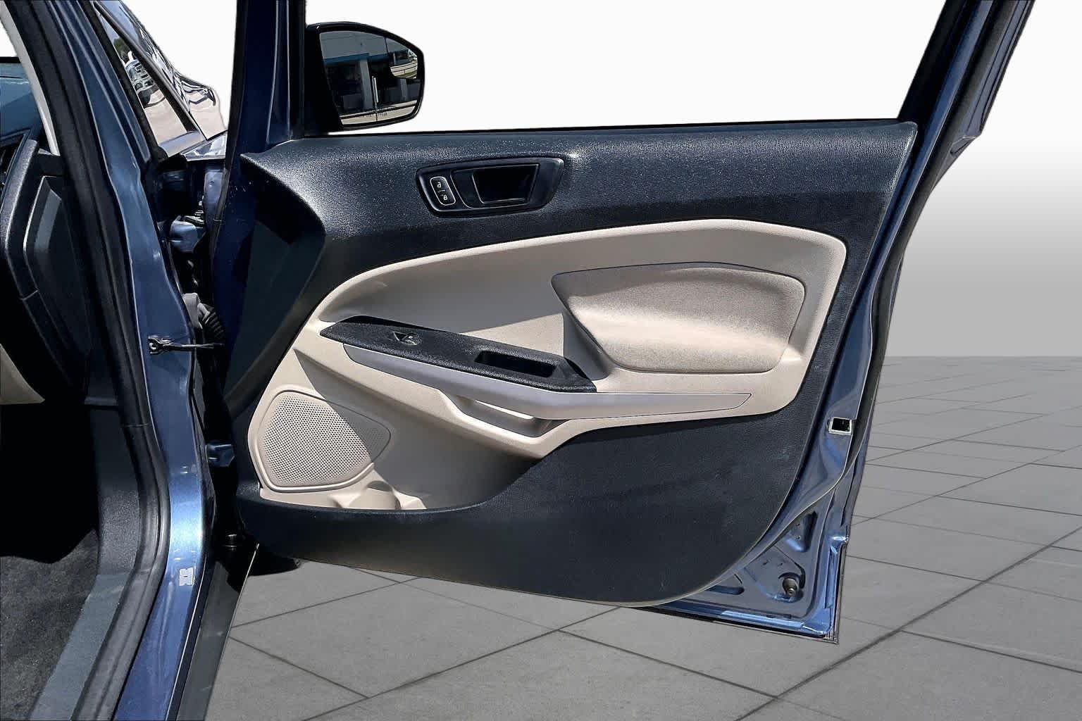 Used 2021 Blue Ford S image 22