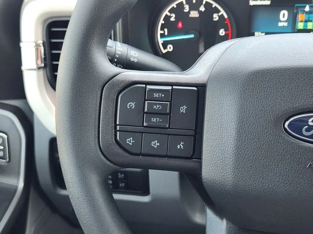 New 2027 Oxford White Ford F-250® XLT image 28