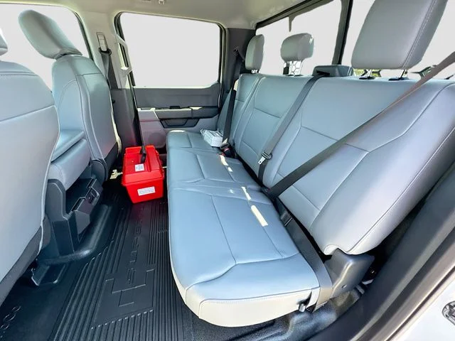 New 2025 Oxford White Ford XL KNAPHEIDE 11