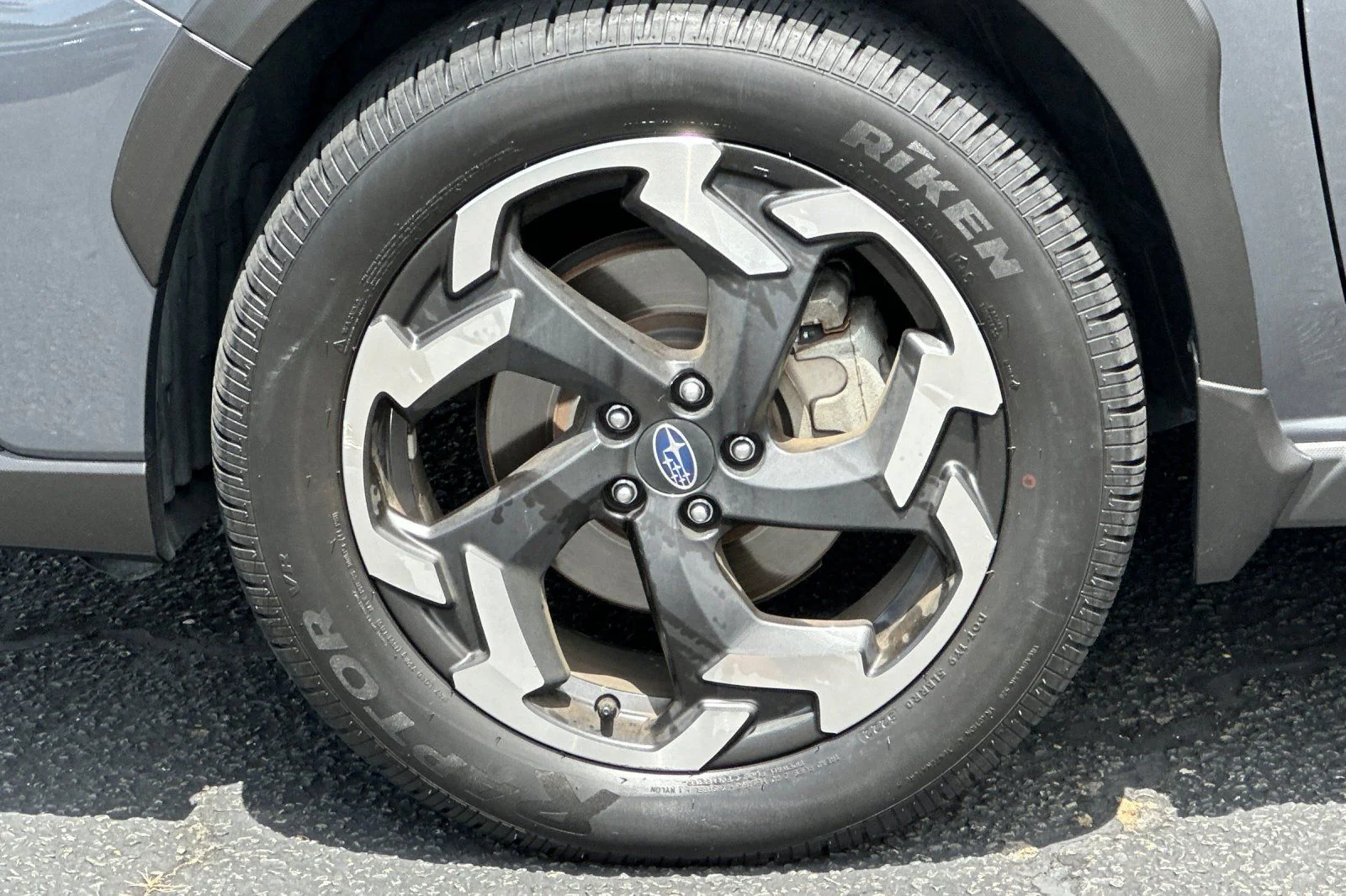 Used 2022 Gray Subaru Limited image 34