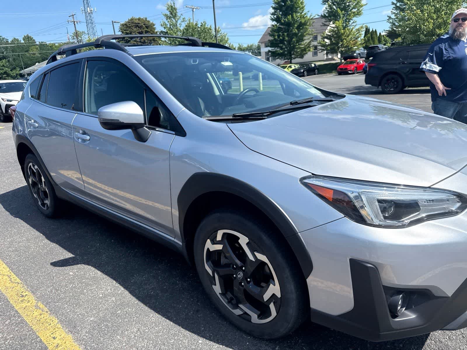Used 2023 Ice Silver Metallic Subaru Limited image 1