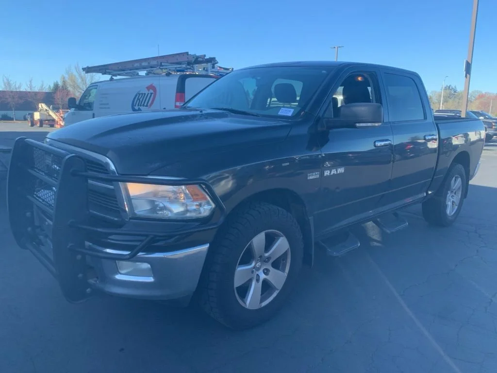 2010 RAM 1500 SLT 4x4 Crew Cab's photo