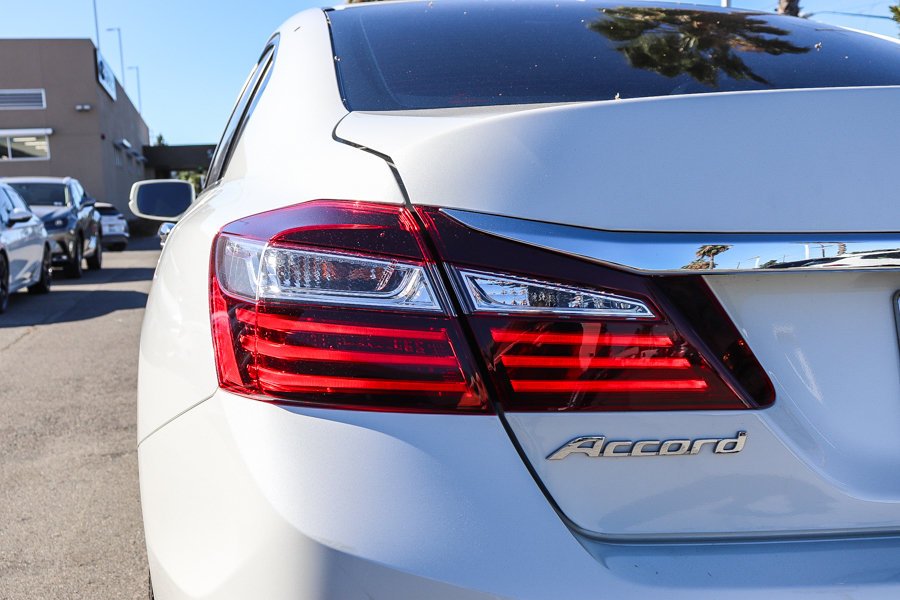 2016 Honda Accord EX-L - Photo 9