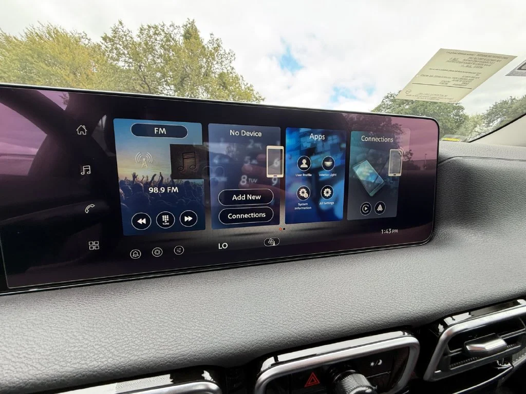 New 2027 Gray Nissan SR image 21