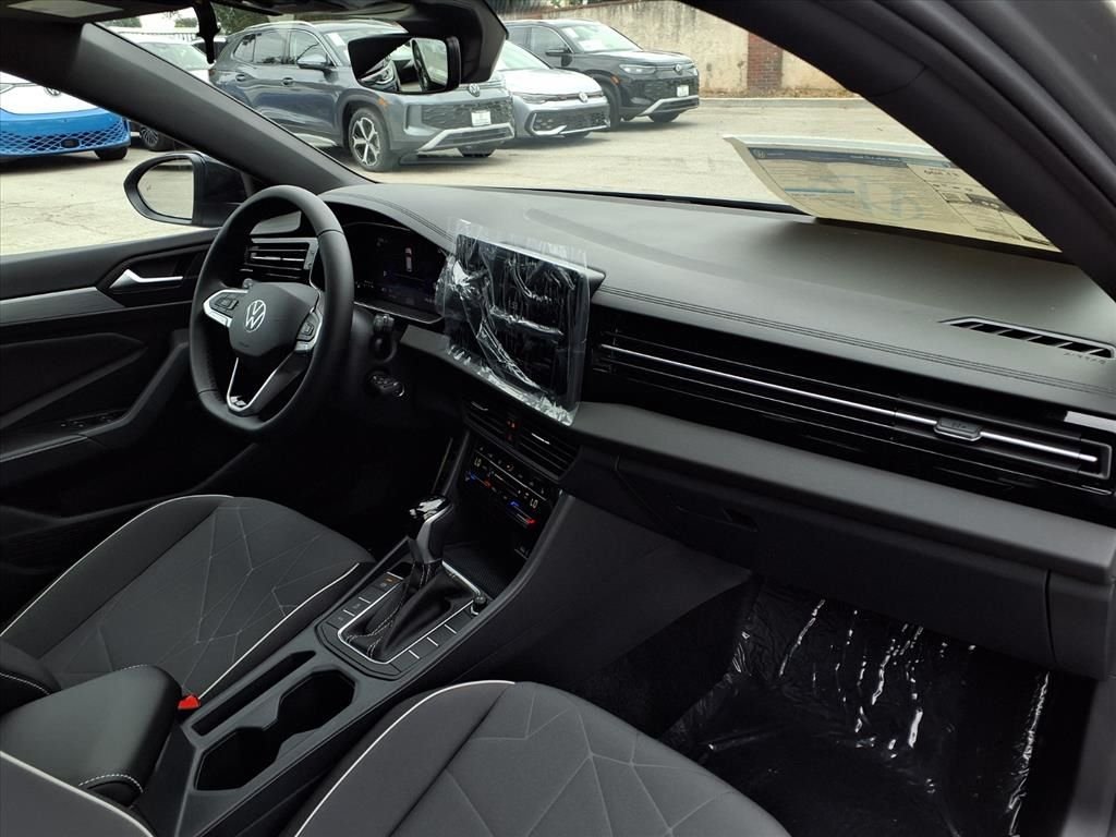 2025 Volkswagen Jetta Sport - Photo 22