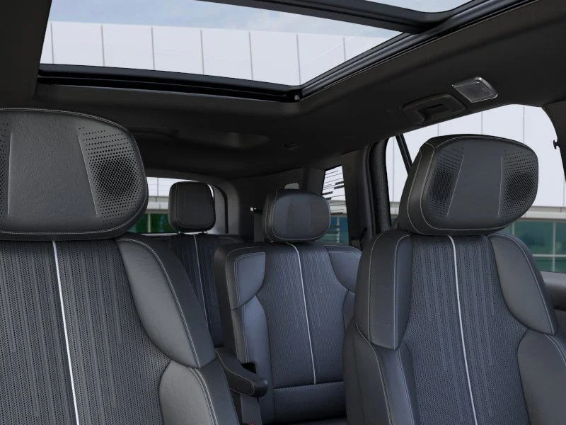 2026 Cadillac VISTIQ Luxury - Photo 24