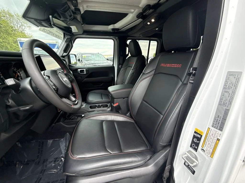 Used 2024 White Jeep Rubicon image 11