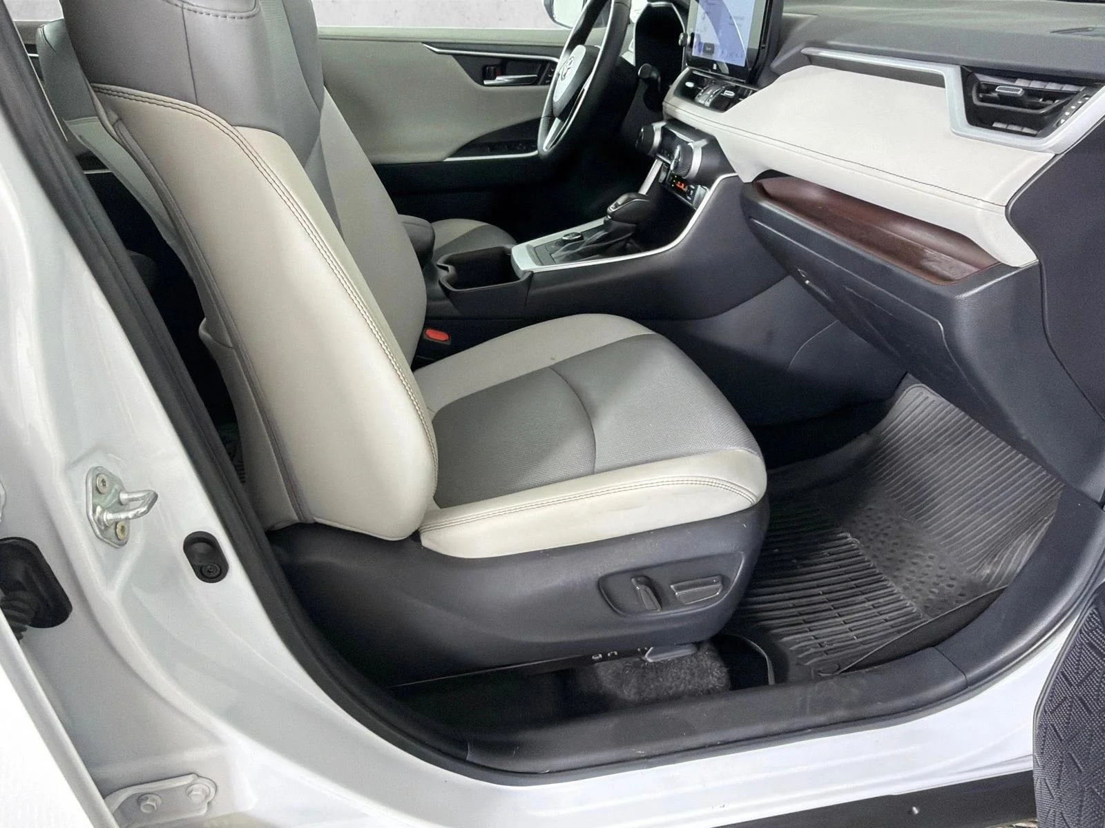 Used 2023 Gray Toyota Hybrid Limited image 14